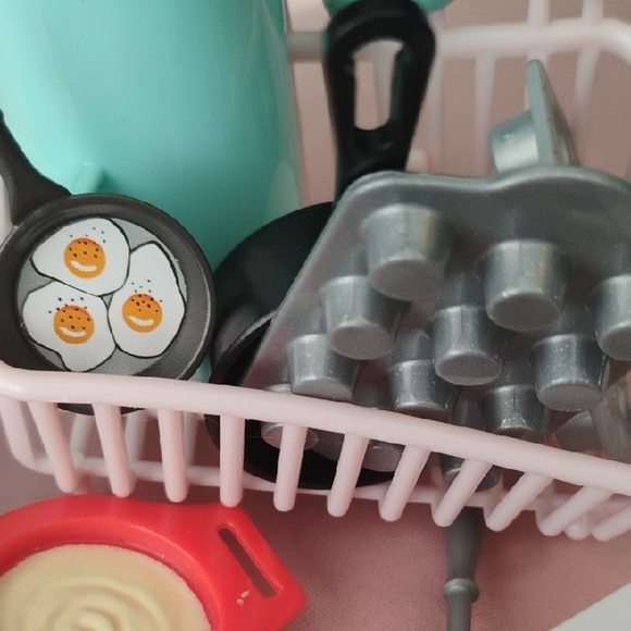 Barbie Kitchen & Food Playset - Pink, Teal, White - Picture 10 of 11